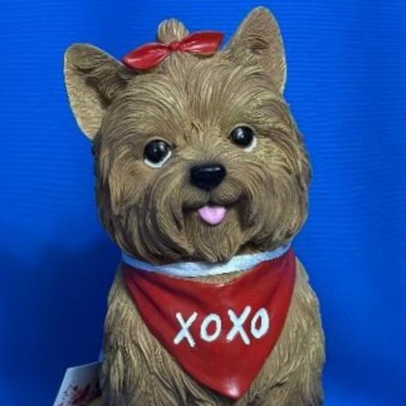 NEW ~ NWT YORKIE ~ YORKSHIRE TERRIER LOVE KISSES & HUGS GORGEOUS STATUE / FIGURE - Picture 2 of 16